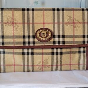 Burberry pouch